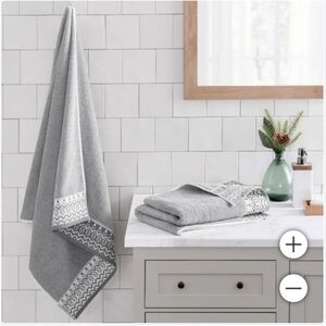 (5)WelHome Holiday Bath Towels, 2-pack